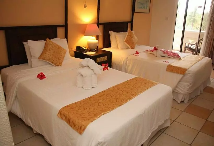 호텔 Mombasa Continental Resort