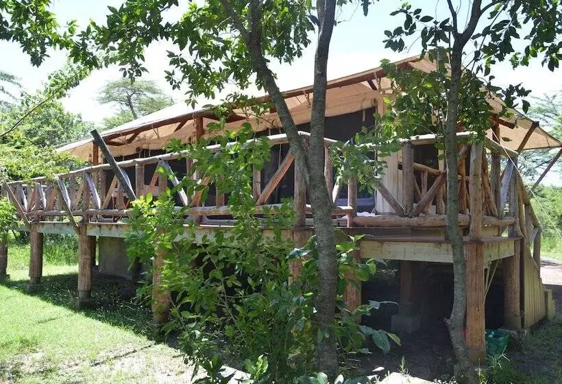 هتل Neptune Mara Rianta Luxury Camp