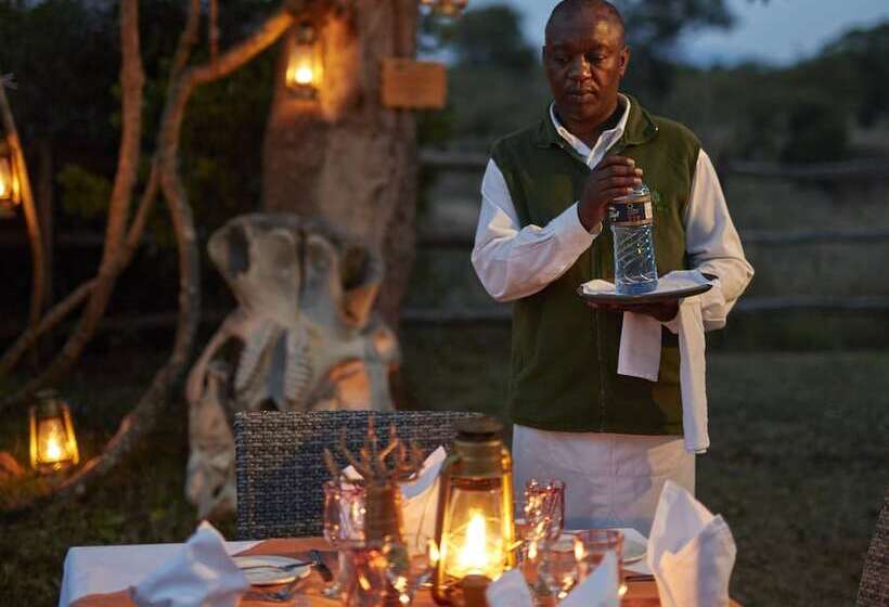 Отель Neptune Mara Rianta Luxury Camp