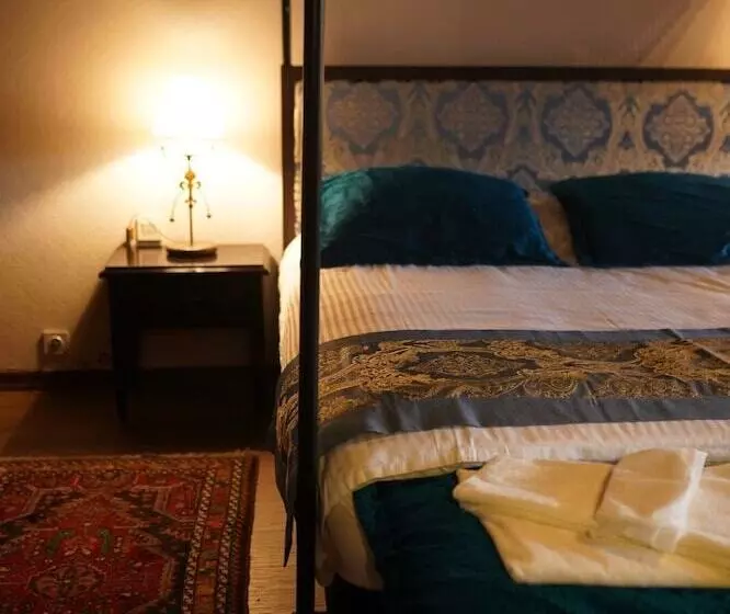 Otantik Hotel & Spa