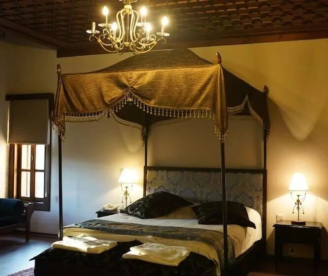 Otantik Hotel & Spa