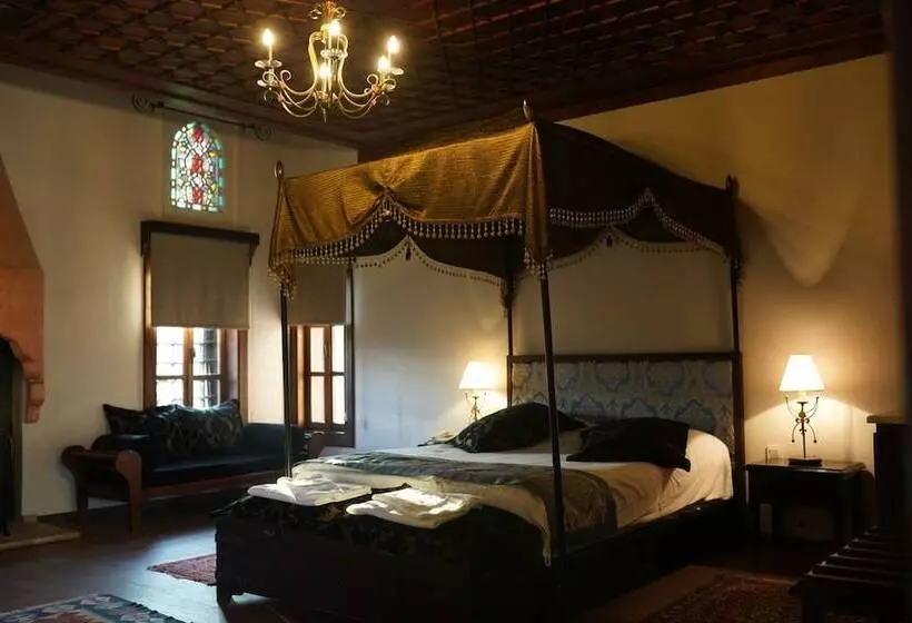 Otantik Hotel & Spa
