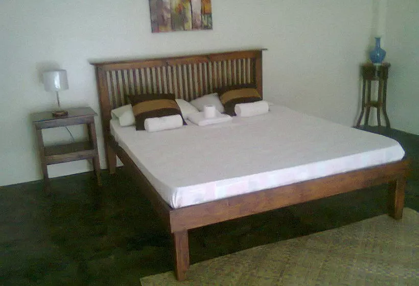 ホテル Panglao Palms Apartelle