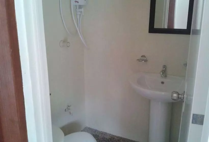 ホテル Panglao Palms Apartelle