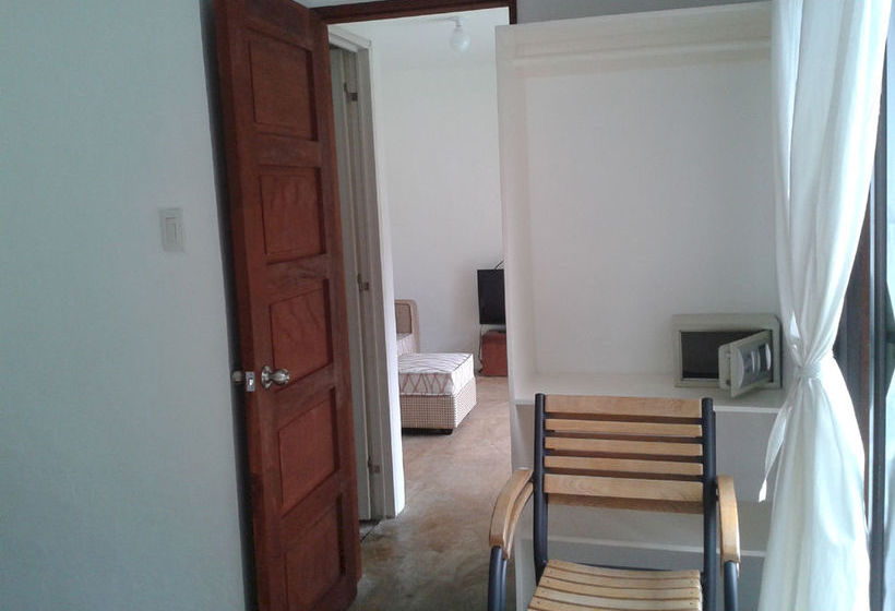 فندق Panglao Palms Apartelle