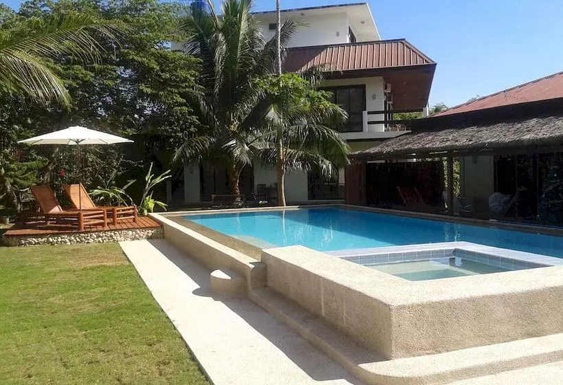ホテル Panglao Palms Apartelle