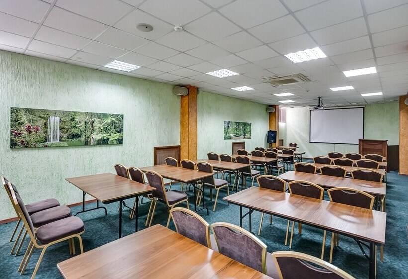 בית מלון כפרי Park City