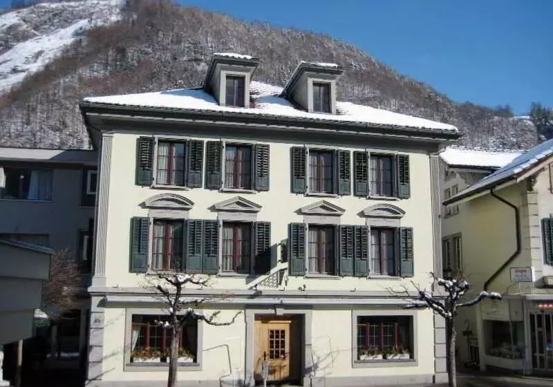 Отель Rebstock Meiringen