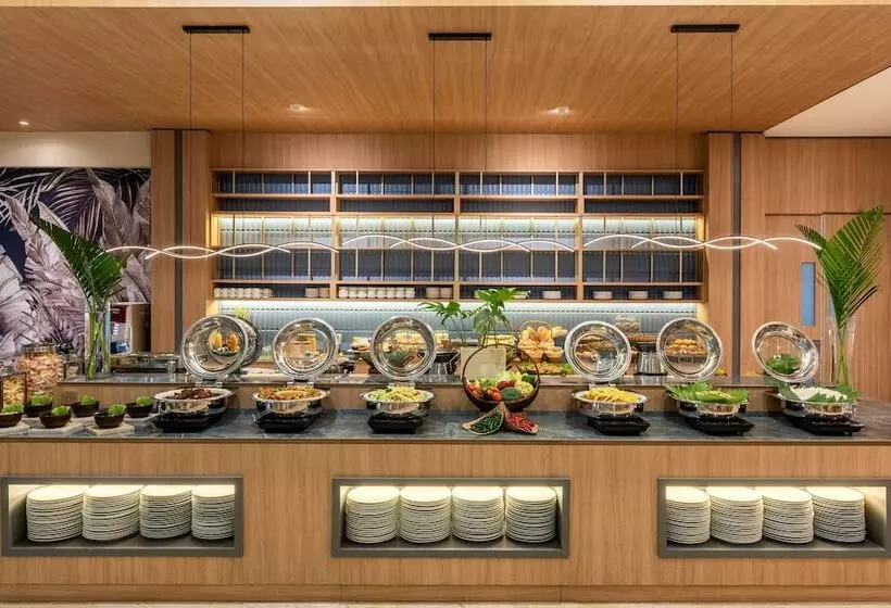 Oakwood Hotel & Apartments Taman Mini Jakarta