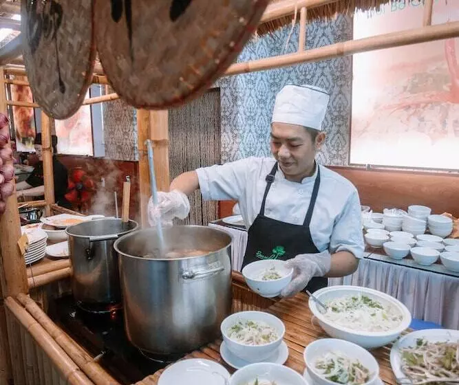 هتل Seaside Resort Vung Tau