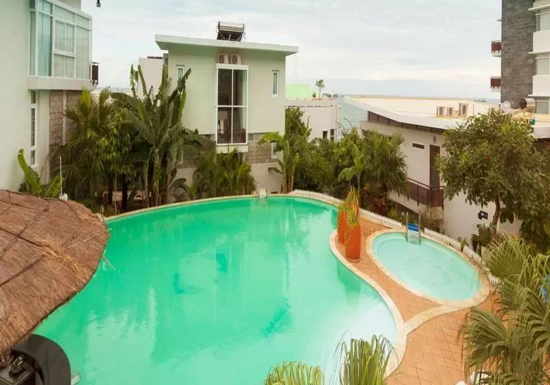 هتل Seaside Resort Vung Tau