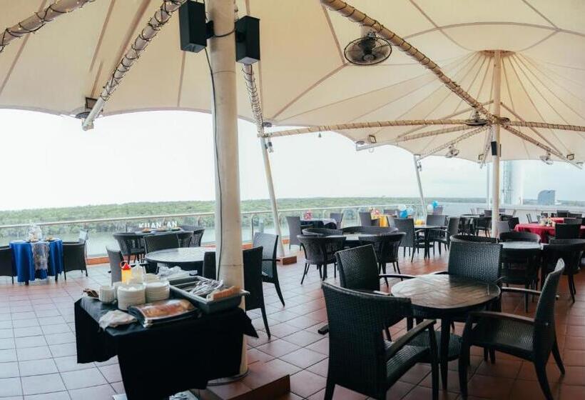 Отель Sentral Kuantan @ Riverview City Centre