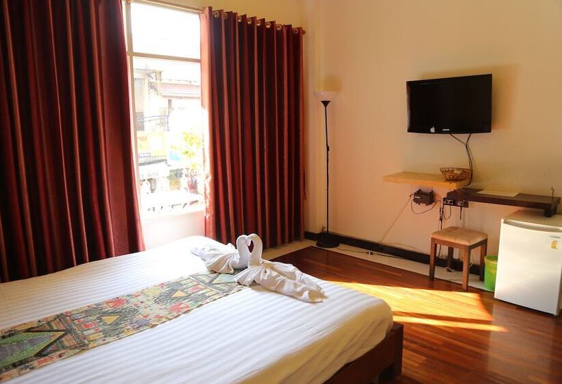 New Ihouse Hotel   Hostel