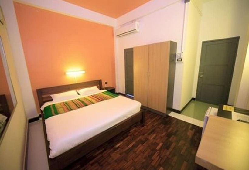 New Ihouse Hotel   Hostel