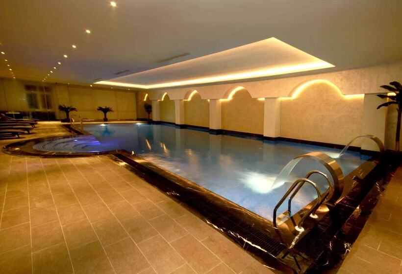 فندق Sky Tower Deluxe