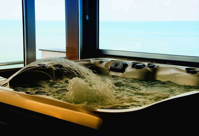 فندق Sky Tower Deluxe