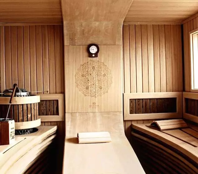 هتل Sky Tower Deluxe