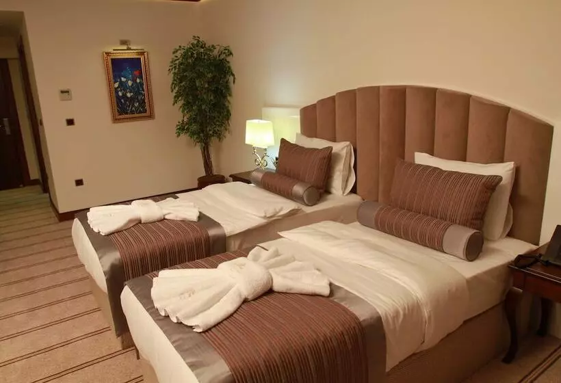 هتل Sky Tower Deluxe