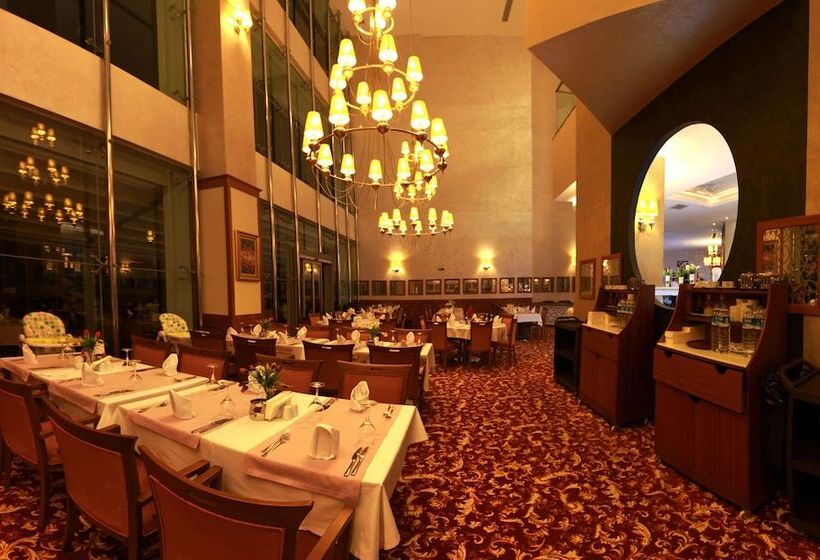 فندق Sky Tower Deluxe