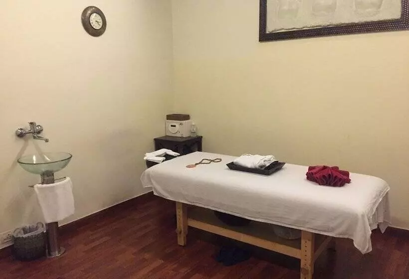 The Gateway Hotel Beach Road Visakhapatnam