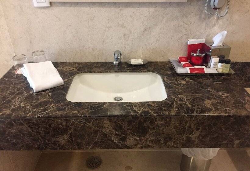 The Gateway Hotel Beach Road Visakhapatnam