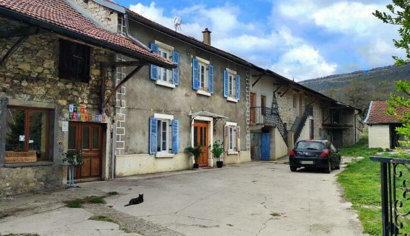 مبيت وإفطار Les Terres D En Haut