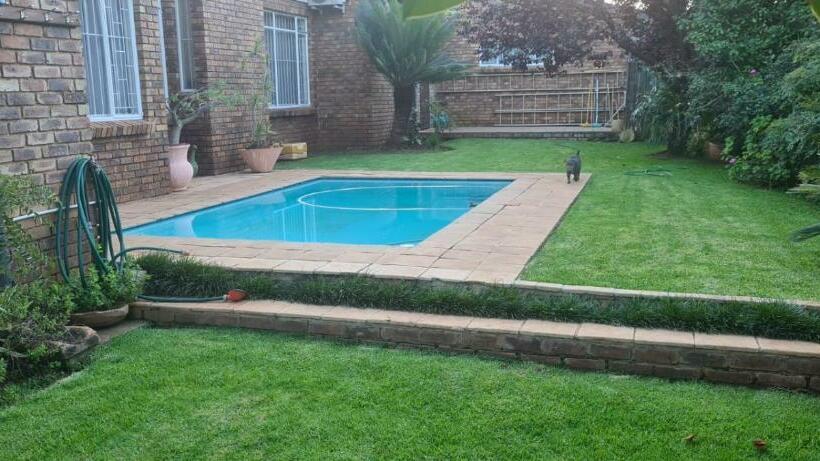 Pensjonat Hornbill Helipad 1