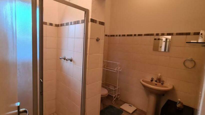 Pensjonat Hornbill Helipad 1