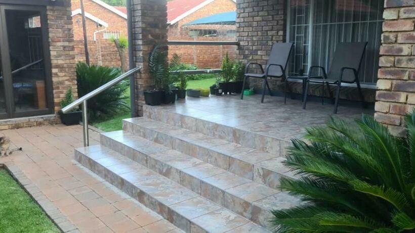 Pensjonat Hornbill Helipad 1