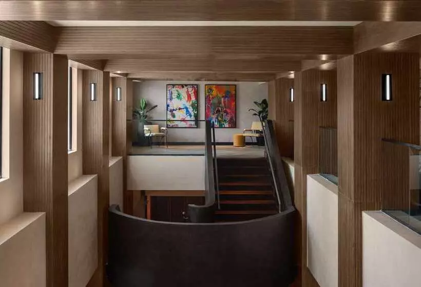 Rok Hotel Kingston, Tapestry Collection By Hilton