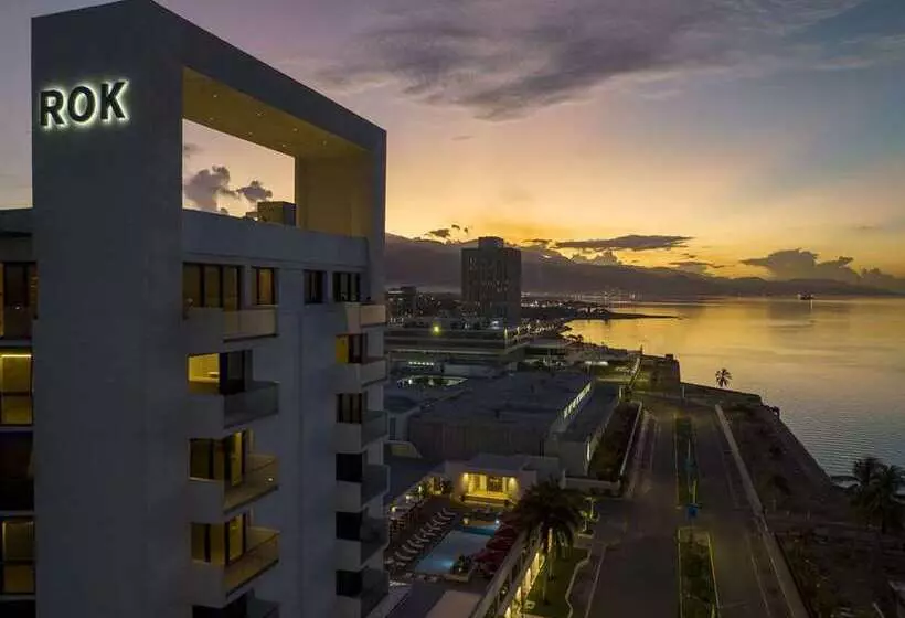 Rok Hotel Kingston, Tapestry Collection By Hilton