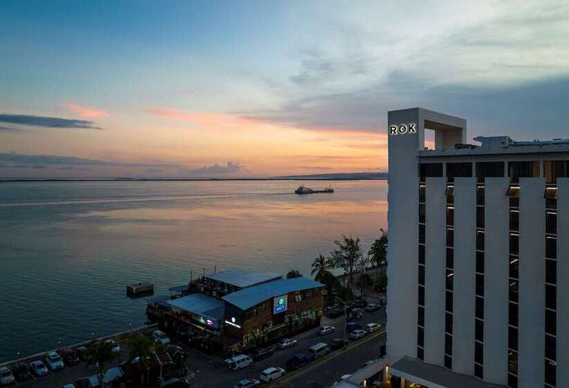 Rok Hotel Kingston, Tapestry Collection By Hilton