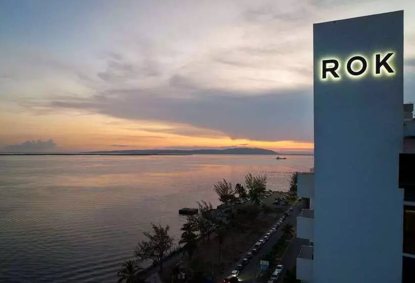 Rok Hotel Kingston, Tapestry Collection By Hilton