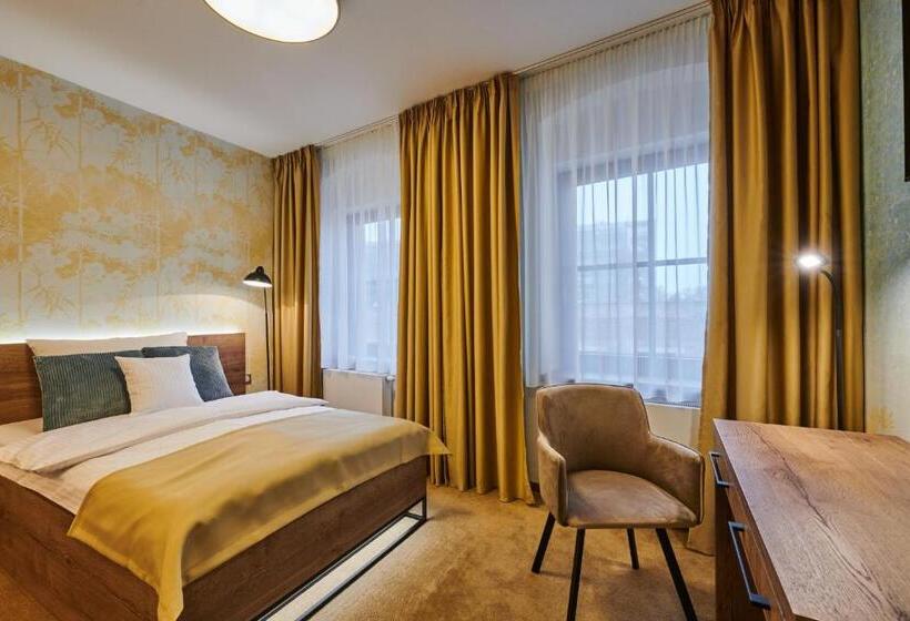 Hotel Alfréd A Hermína