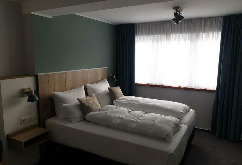 ホテル Brasserie Chaussee