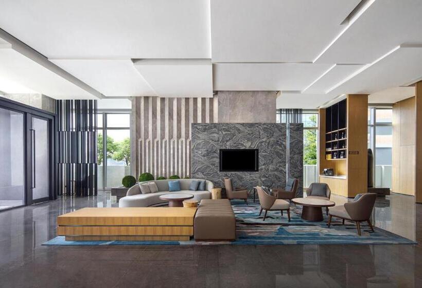 Отель Fairfield By Marriott Shenshan Special Cooperation Zone