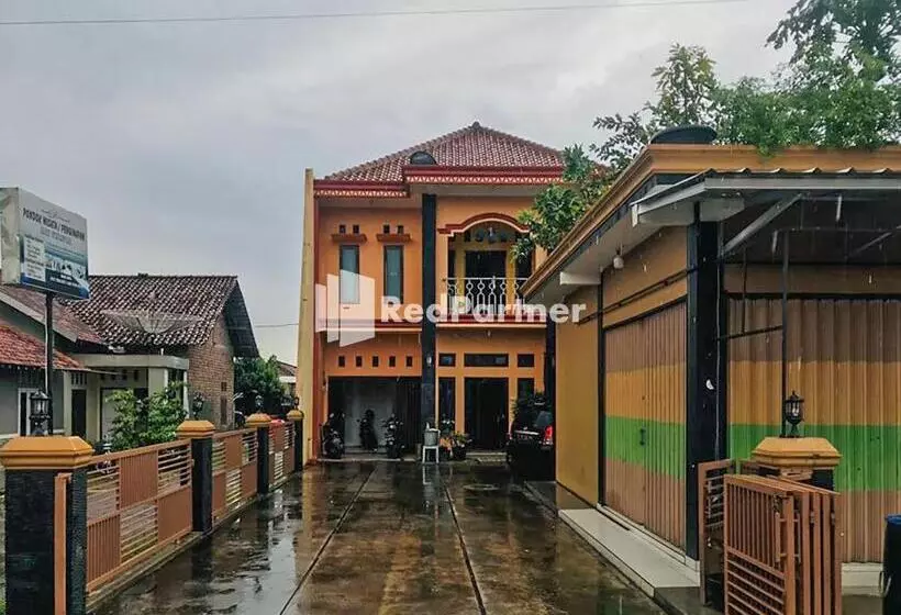 ホテル Homestay May Syariah Way Kanan Redpartner