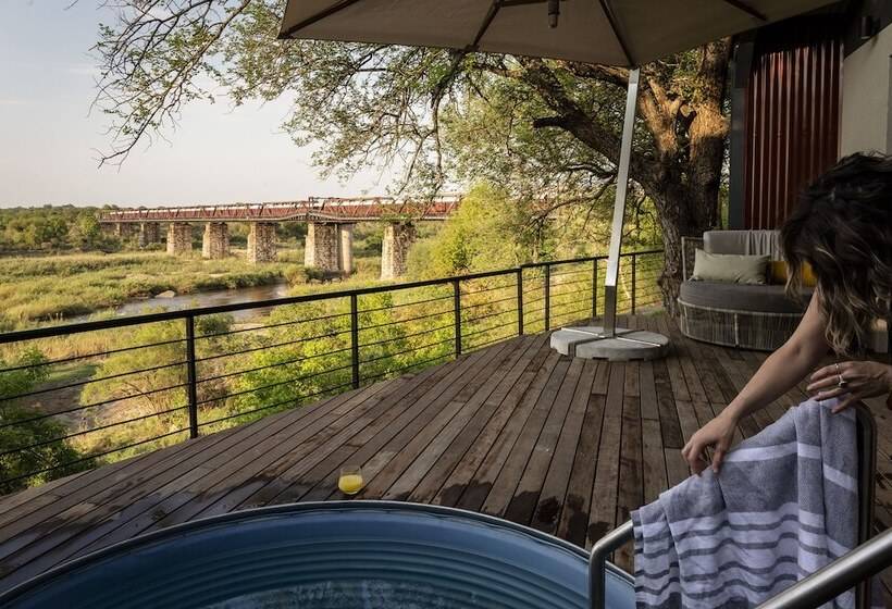 Отель Kruger Shalati Train On The Bridge & Garden Suites