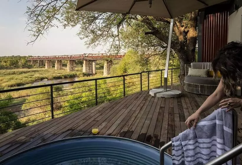 هتل Kruger Shalati   Train On The Bridge & Garden Suites