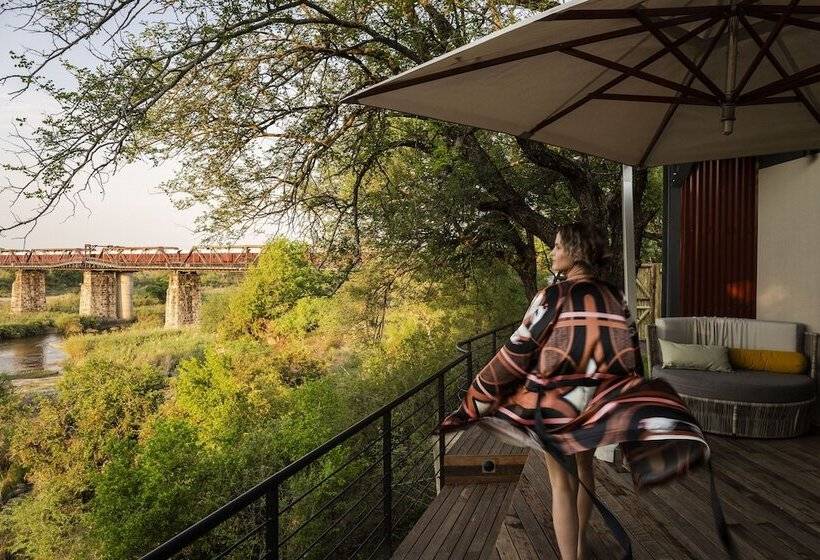 Отель Kruger Shalati Train On The Bridge & Garden Suites