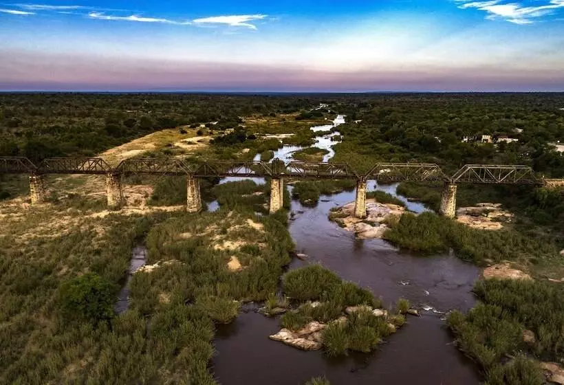 هتل Kruger Shalati   Train On The Bridge & Garden Suites