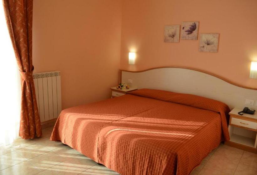 בית מלון כפרי Moresco