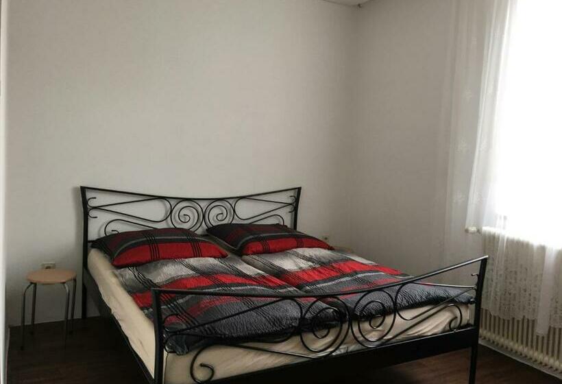 فندق صغير Pension Anna   Monteurzimmer