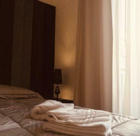 צימר Motta Palace Apartments & Rooms