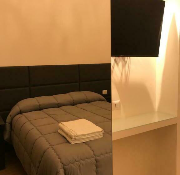 צימר Motta Palace Apartments & Rooms