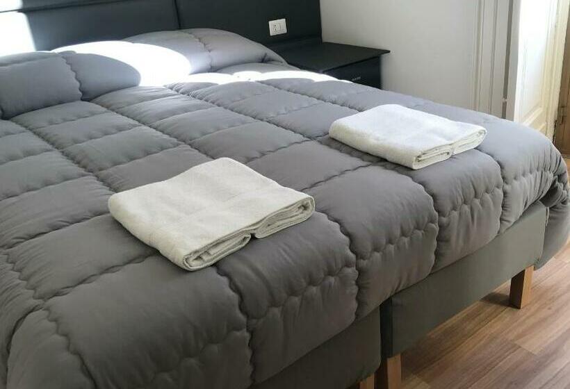 צימר Motta Palace Apartments & Rooms