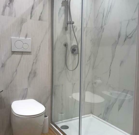 צימר Motta Palace Apartments & Rooms