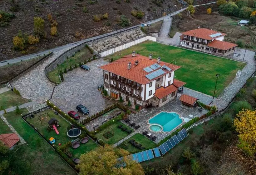 Hotelli Mentor Resort