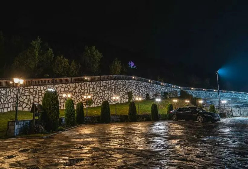 Hotelli Mentor Resort