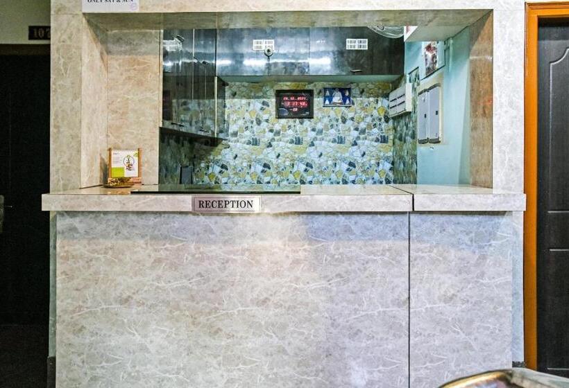 هتل Oyo 85211  Rainbow